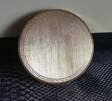 Grand poudrier métal doré