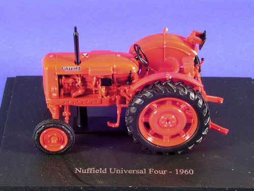 43 metal tracteur - ,
