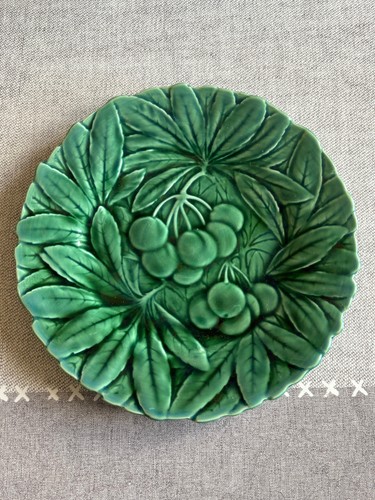 Assiette barbotine majolica - barbotine,
