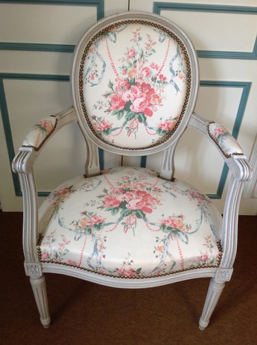Fauteuil style louis xvi - de,