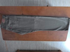 Jean Levis 501 - Jean L32 W36 - Kaki - Très bon état