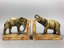 Paire d'anciens SERRE-LIVRES en PLÂTRE décor ÉLÉPHANTS Époque ART DÉCO 