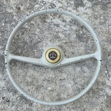 08L19 ANCIEN VOLANT VINTAGE RETRO VOITURE RENAULT DAUPHINE QUILLERY 1960