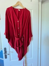 Chemisier en soie Rouge Framboise en soie forme Kimono Hermés