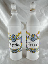 PAIRE DE BOUTEILLE A ALCOOL " COGNAC & WHISKY " PORCELAINE DE PARIS OU LIMOGES