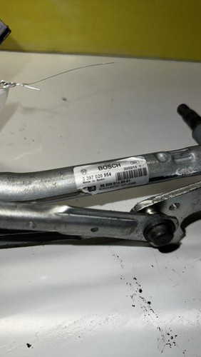 Moteur essuie glace avant