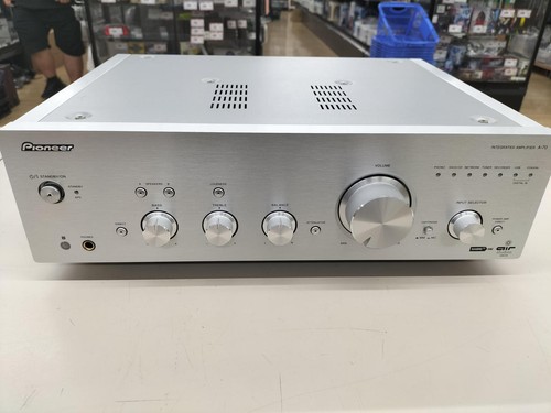 Préamplificateur intégré