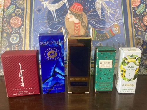 Lot cinq miniatures - lot,
