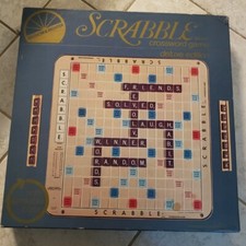 1977 Scrabble Deluxe Edition