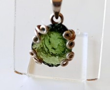Pendentif en pierre précieuse Moldavite authentique (2,6 g) et Argent 925.