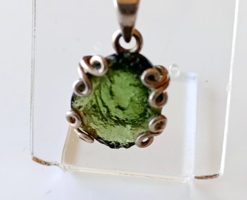 Pendentif pierre précieuse - pendentif, en