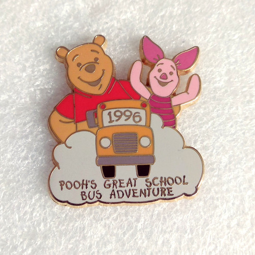 Pin lapel pins disney - pin's,