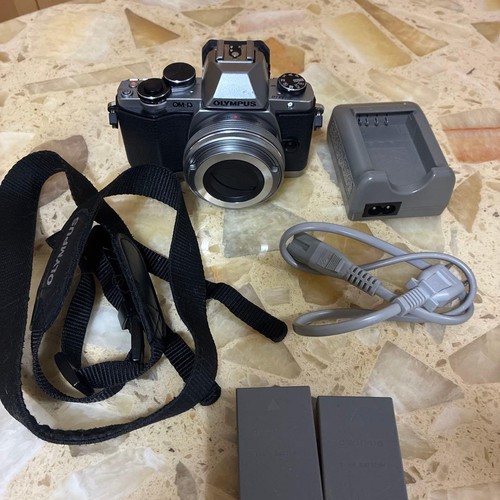 Olympus em10 mirrorless - em10,