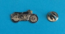 Pin's MOTO MOTORBIKE VELOCETTE 500 VENOM G.B  U.K 1967 LAPEL PIN