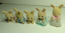 Sylvanian Families lot de 5 bébés lapin crème