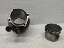 Cylindre Et Piston Droit BMW