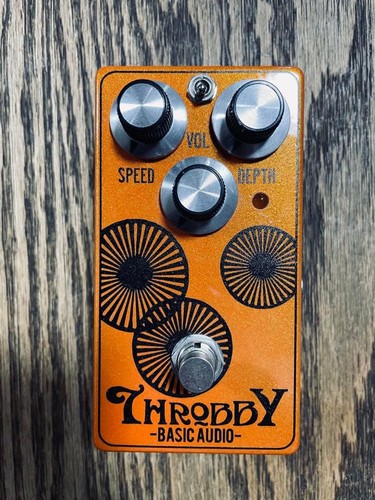 Basic audio throbby tremolo - audio,