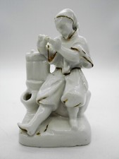 ENCRIER PORTE PLUME HOMME A LA PIPE EN PORCELAINE BLANCHE DE PARIS XIX ème