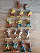Lot de 17 soldats et figurines marques JIM
