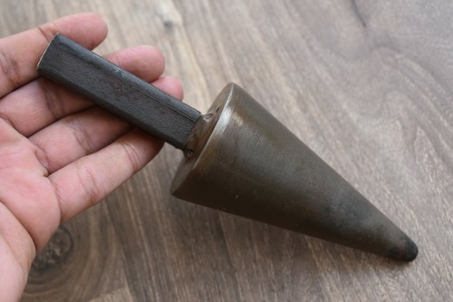 Ancienne enclume fer - en,