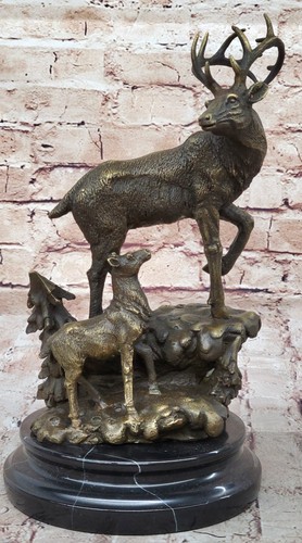Sculpture bronze un cerf - en,