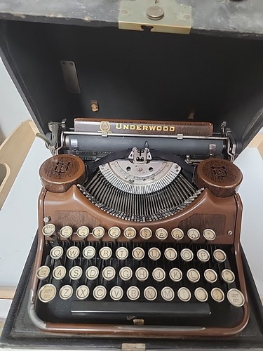 Antique 1920 underwood - 1920’s,