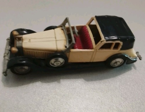 Miniature voiture ancienne