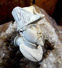 DUTEL GISCLON CARVED