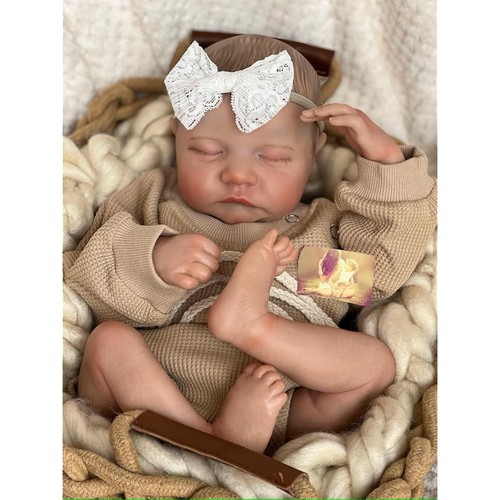 Realistic reborn baby girl - reborn,