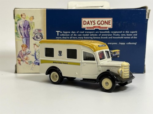 Bedford ambulance salop - ambulance,