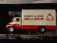 CAMION UNIC MZ 36 CROIX DE LORRAINE SERIE D'AUTREFOIS ALTAYA 1/43
