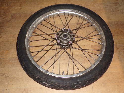 Pneu michelin 21 - 90/90,