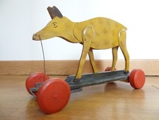 Ancien grand jouet à tirer animé roues bois biche animal Joujoulac Jeujura Jix ?