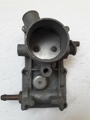 Dessus cuve carburateur - dessus, de
