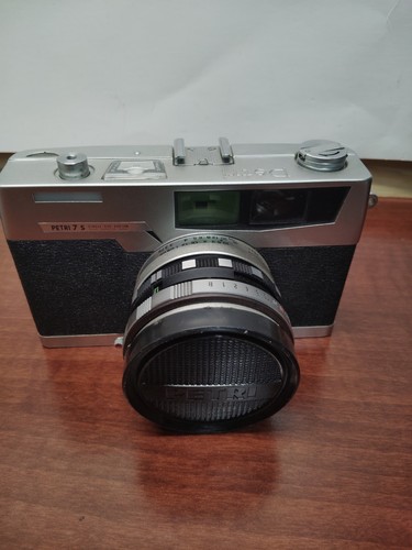 Petri 35mm rangefinder film - 7s,