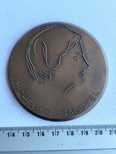 MEDAILLE MICHELINE SANDREL JOURNALISTE "LE TEMPS N'EXISTE PAS" BENN Ref20334J