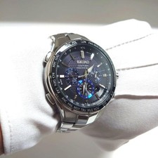 Montre chronographe solaire