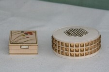 Boites parfums Caron Houbigant.