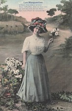 CP SERIE LES MARGUERITES - FEMME CHAPEAU FROUFROU - 43655