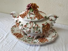 Ancienne soupière décorative