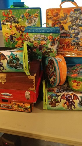 Skylanders carrying cases - carrying,