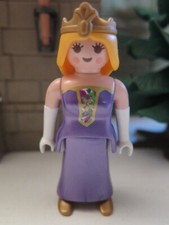 Belle princesse femme blonde