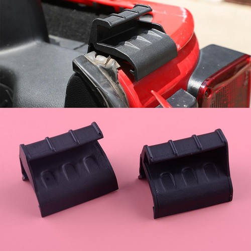 Rear window soft top - top, retainer