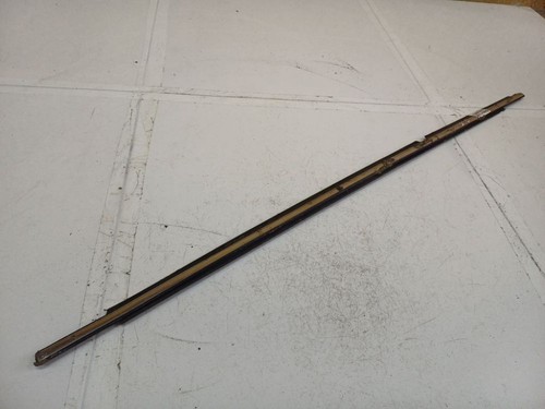 Garniture arriere fenêtre - ,