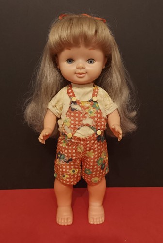 Poupée conchi célèbre des - conchi,