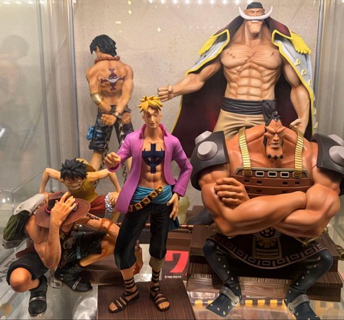 Lot figurines one piece - figurines,