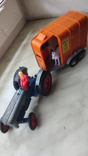 Vintage farm toy lot crescent - toy, lot: