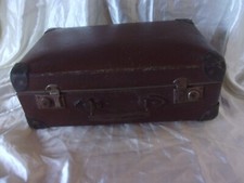 Ancienne valise en carton