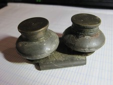 ANCIEN ENCRIER DE VOYAGE LAITON ET METAL