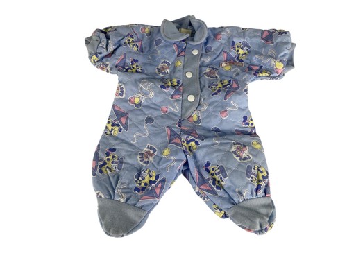 Vêtements poupée une - vêtements,